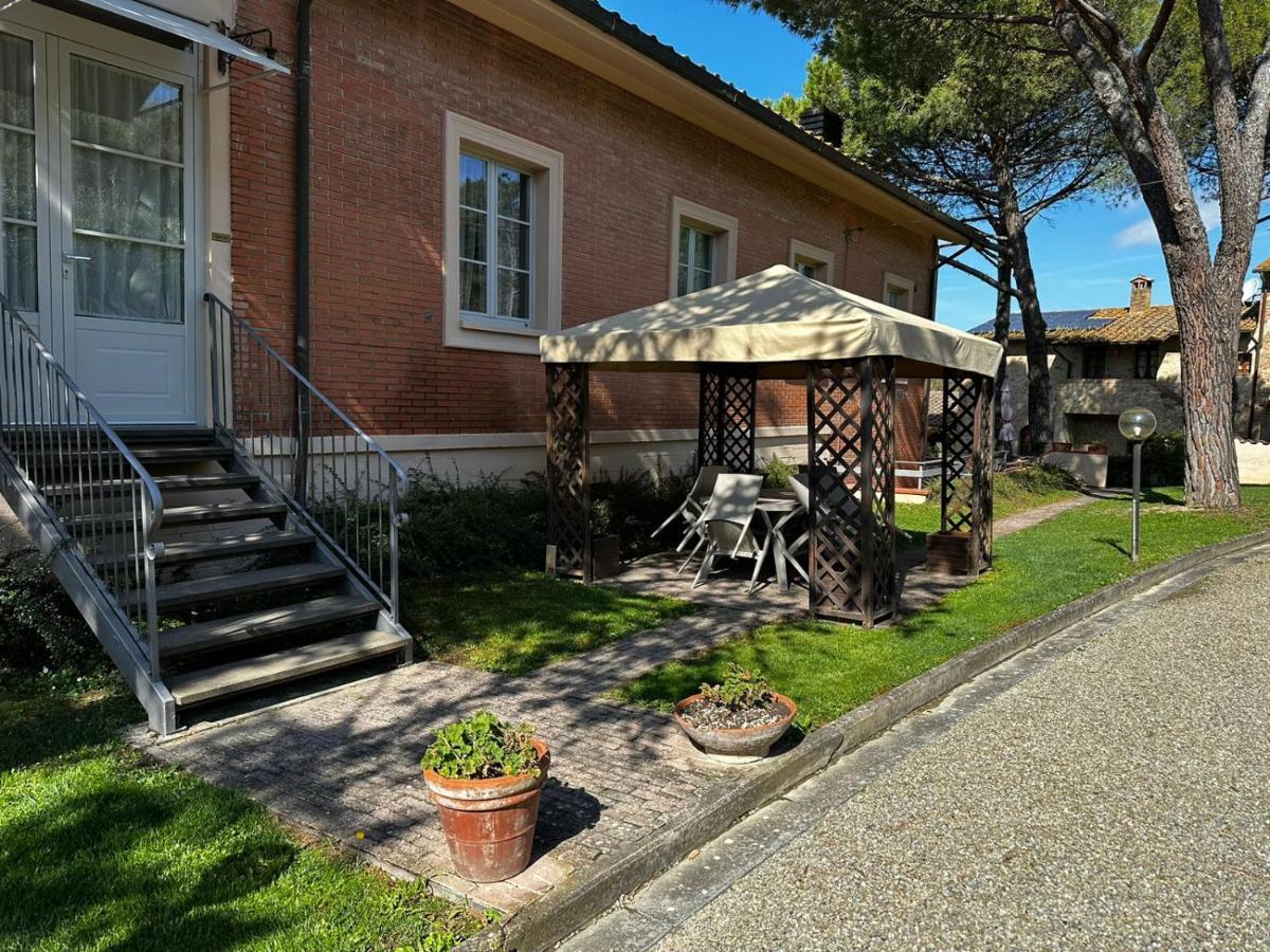 Azienda Agricola E Agriturismo Vallorsi Terricciola Kültér fotó
