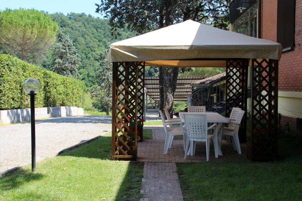 Azienda Agricola E Agriturismo Vallorsi Terricciola Szoba fotó