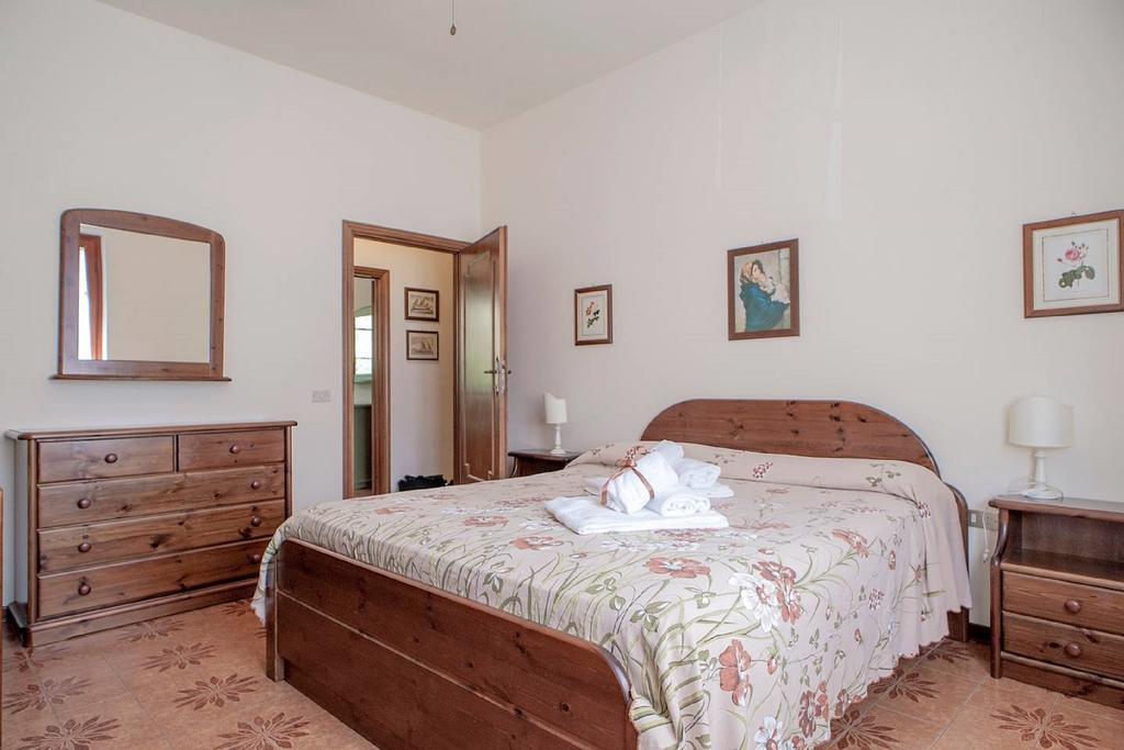 Azienda Agricola E Agriturismo Vallorsi Terricciola Kültér fotó