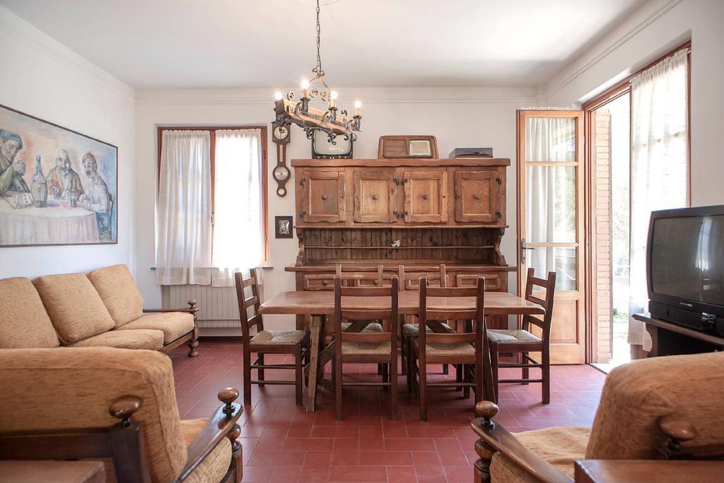 Azienda Agricola E Agriturismo Vallorsi Terricciola Kültér fotó